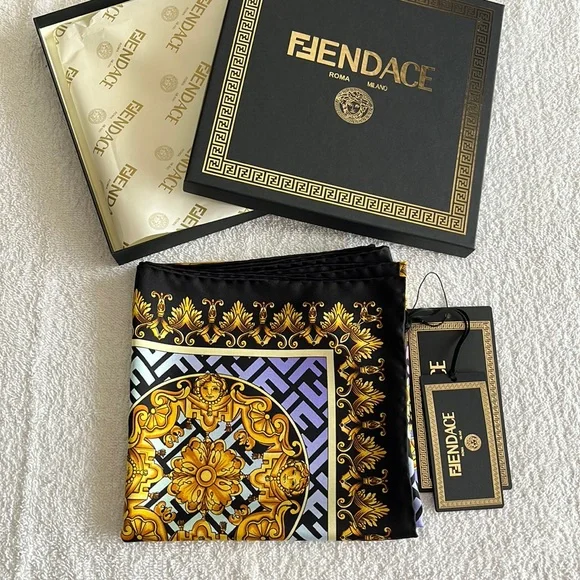 FENDACE FENDI×VERSACE コラボ スカーフ FENDI X VERSACE Silk FF Baroque Fendace Scarf White